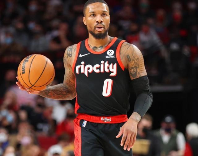 奇异果体育直播-关键球比拼被太阳完爆 开拓者10战9负已无药可救