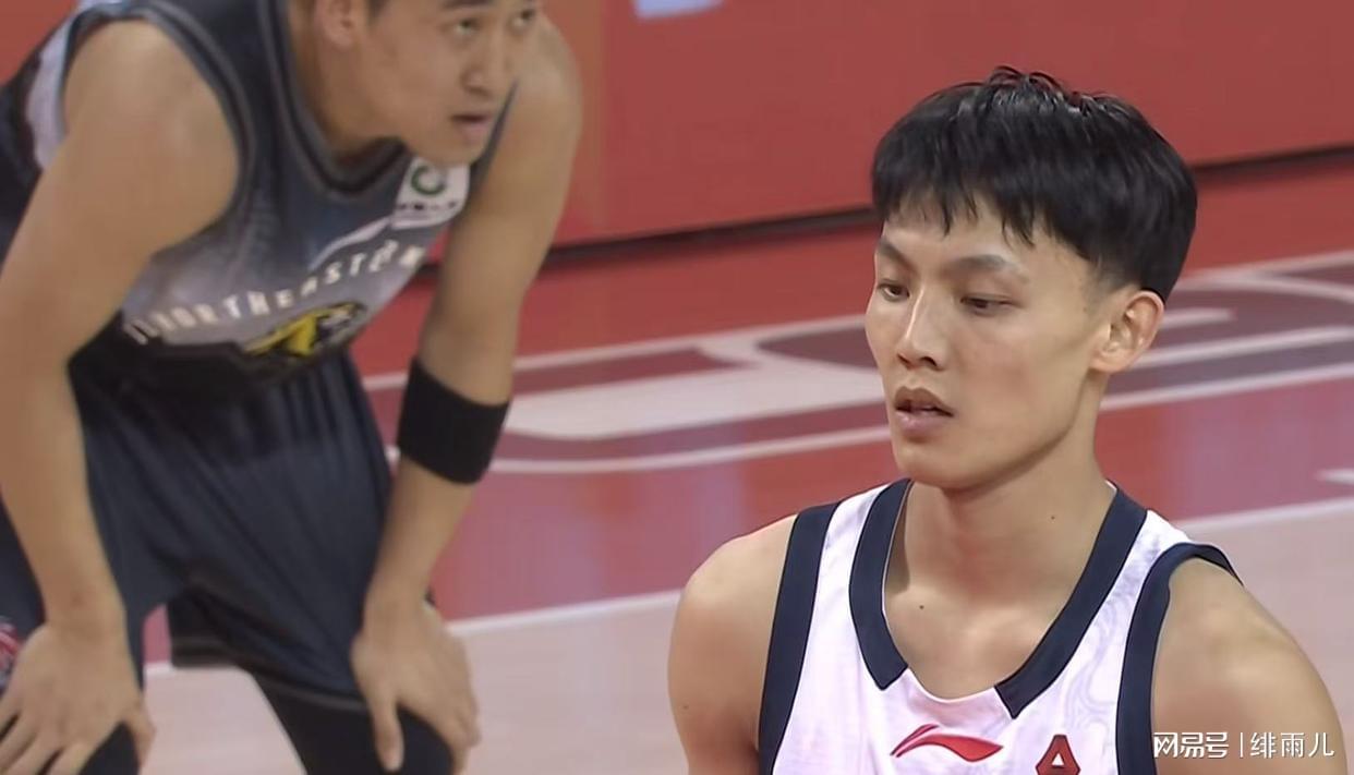 奇异果体育app-朱芳雨赌对了！CBA“暴力双锋线”驰援杜锋，广东队总决赛稳了！